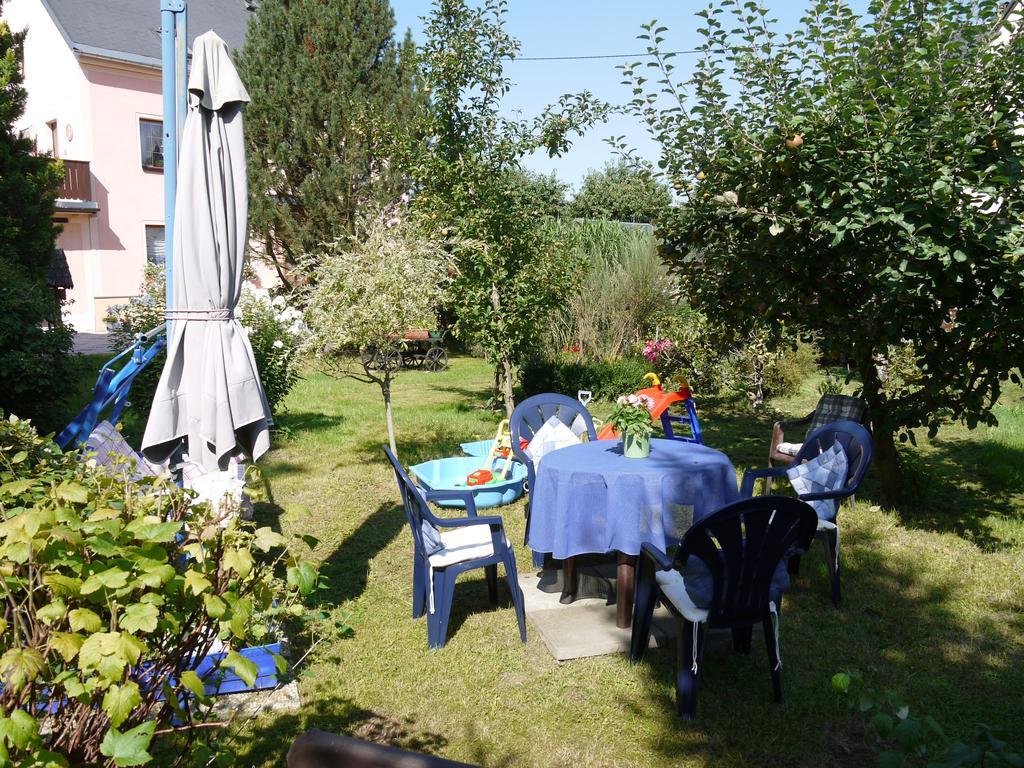 Familien-Ferienwohnung Haustein Konigswalde Zewnętrze zdjęcie