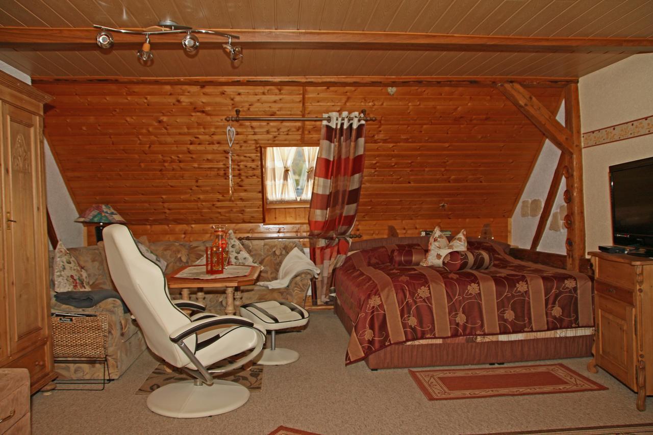 Familien-Ferienwohnung Haustein Konigswalde Zewnętrze zdjęcie