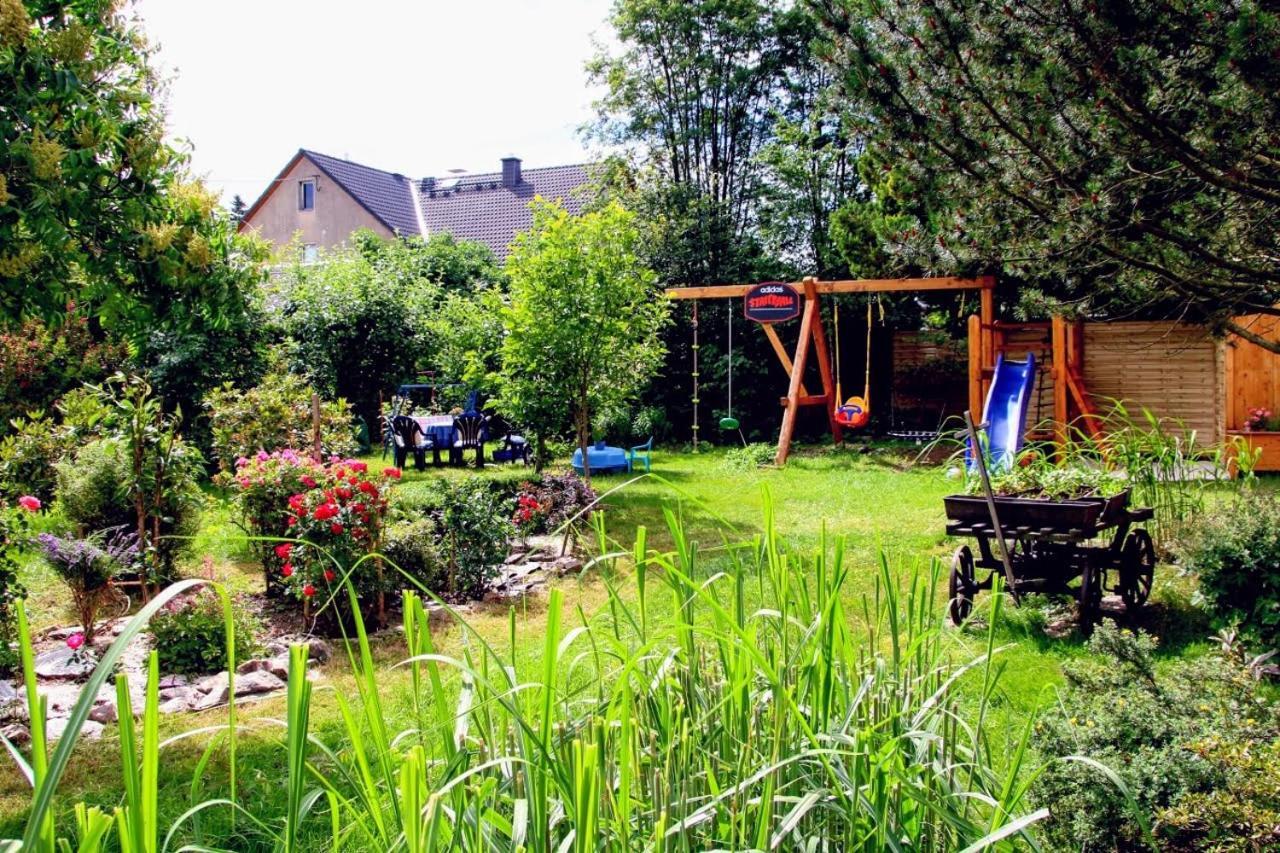 Familien-Ferienwohnung Haustein Konigswalde Zewnętrze zdjęcie